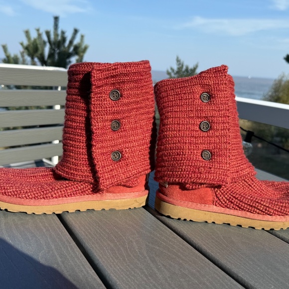 UGG 3-Button Cardy Knit - Burnt Orange - Size 6 - Two boots in one! - Picture 2 of 8